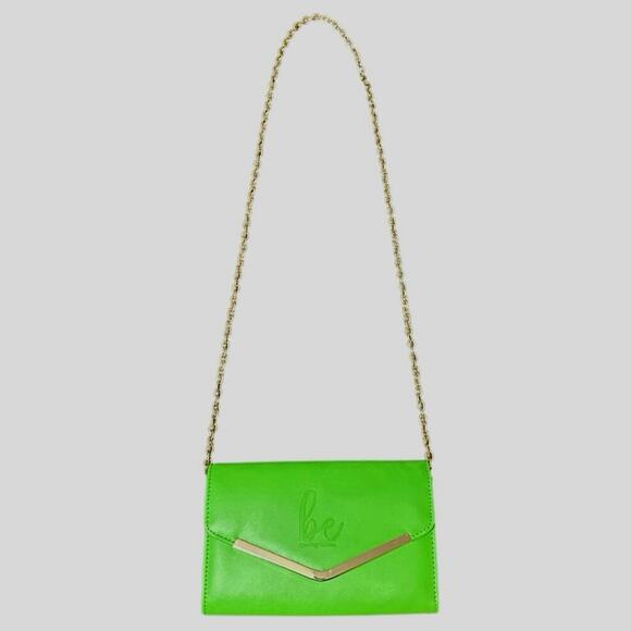 The Sasha By Bajeyah Eaddy, “The Sasha Clutch”
brand new W\O tags & Box in Green - Picture 2 of 8